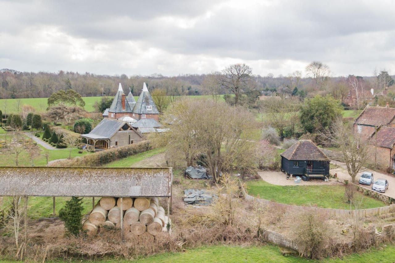 The Granary By Bloom Stays Canterbury Bagian luar foto