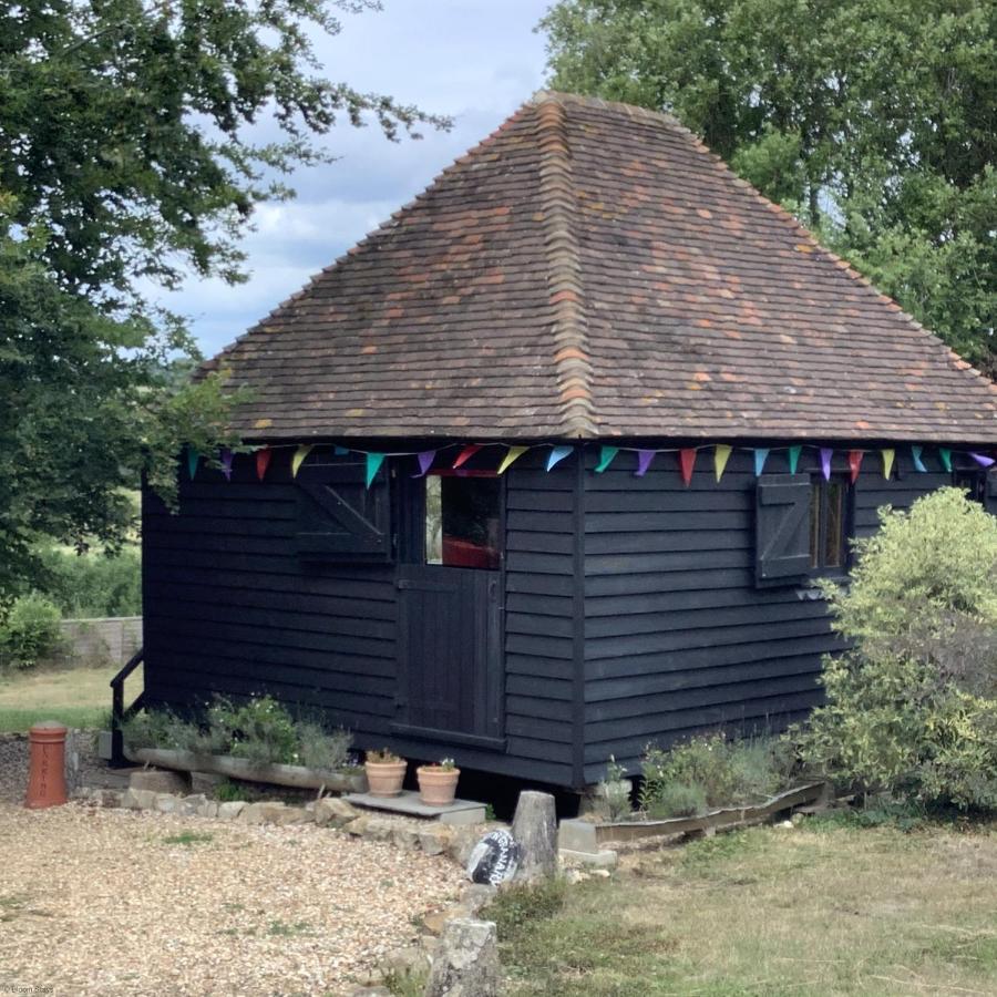 The Granary By Bloom Stays Canterbury Bagian luar foto